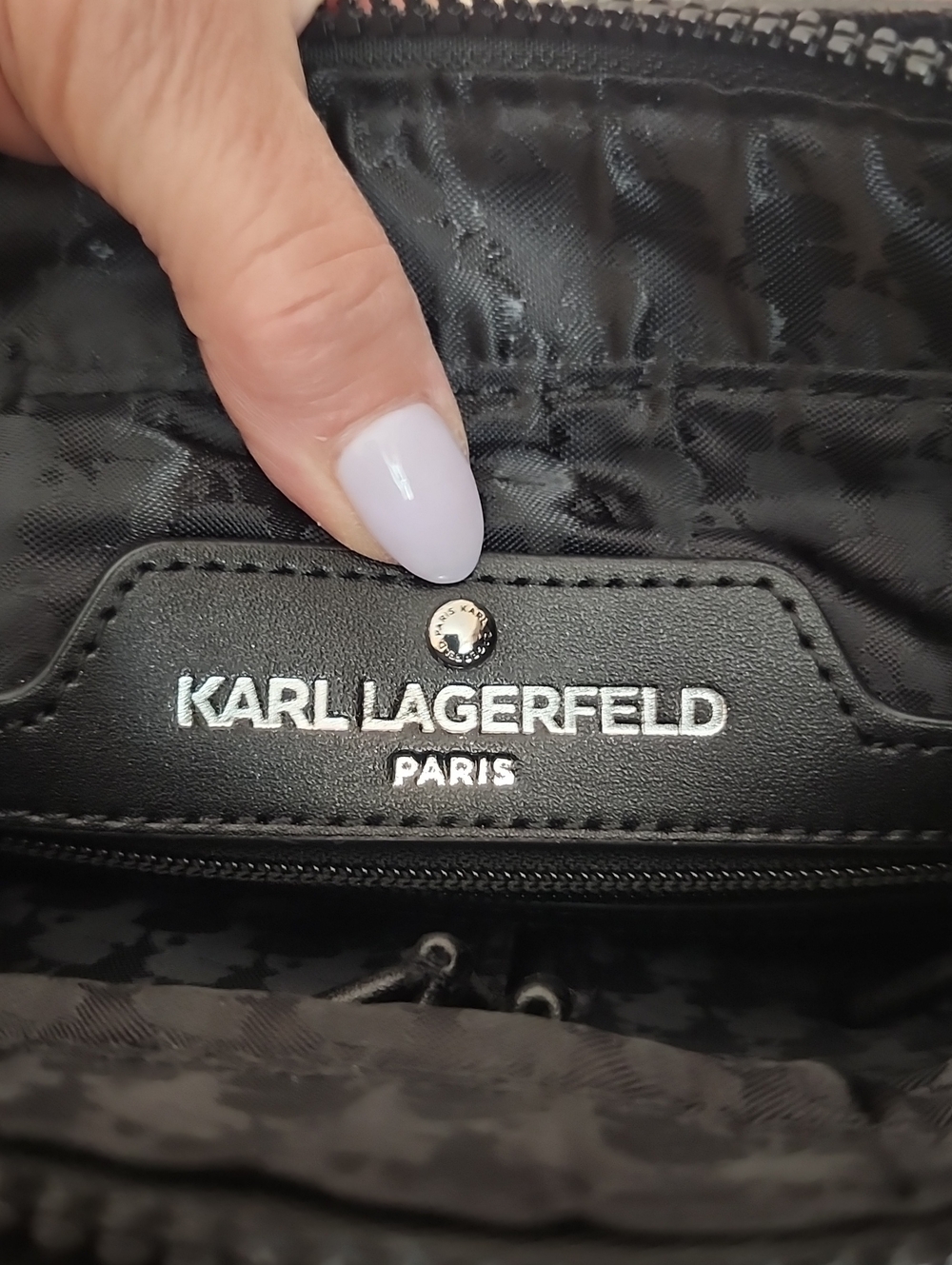 Karl Lagerfeld Paris Amour Crossbody w/Free Michael Kors Card Holder/Wallet - Picture 11 of 16